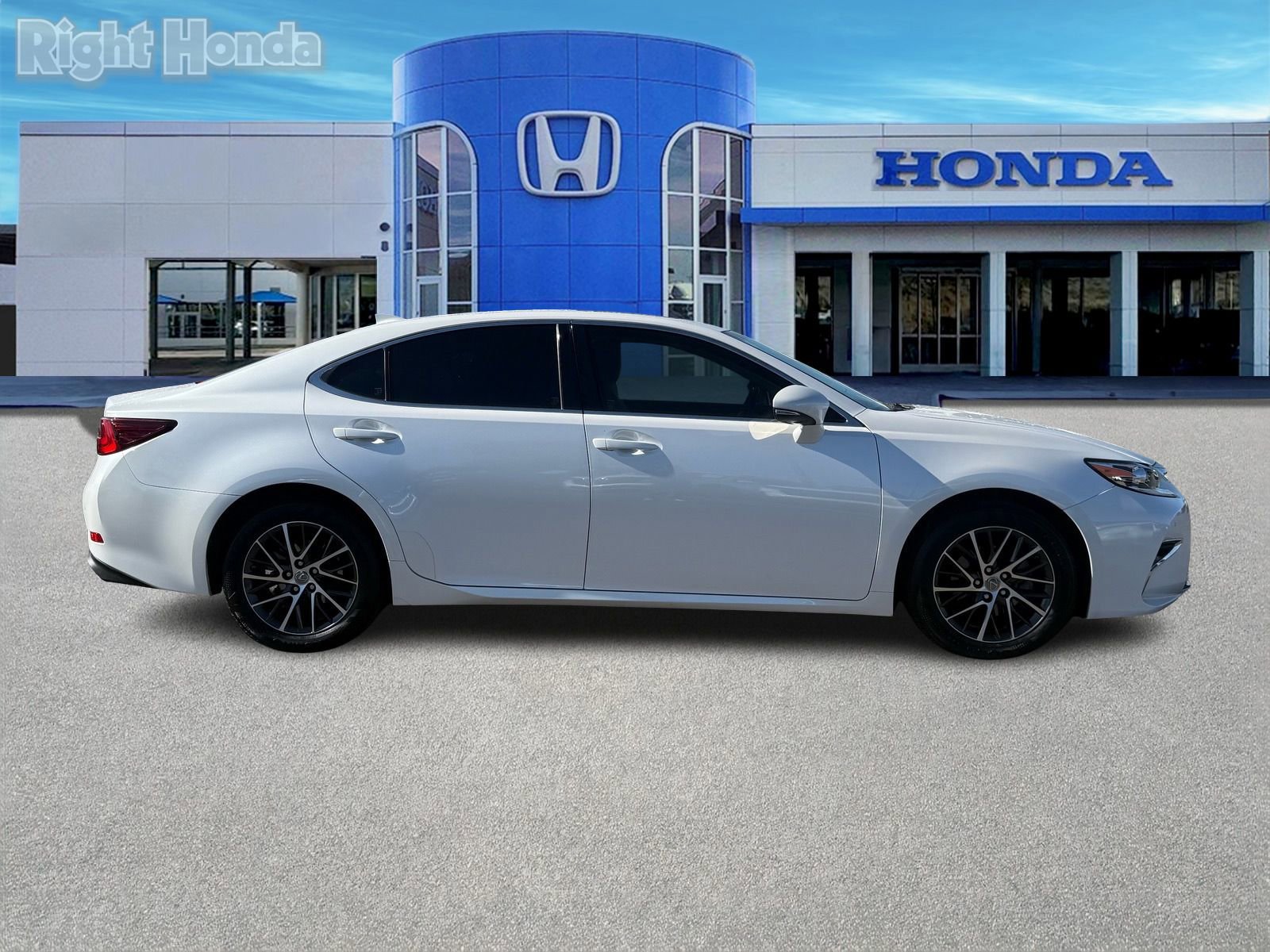 Used 2017 Lexus ES 350 w/ Premium Package image 8