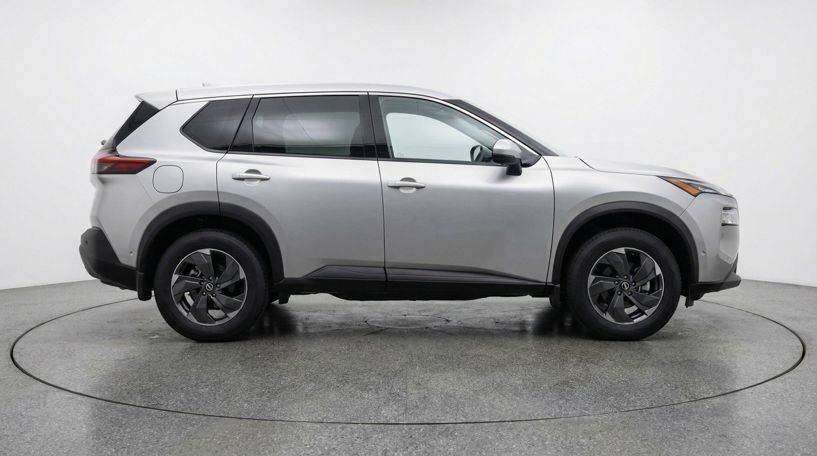 Used 2025 Nissan Rogue SV AWD/4WD image 9