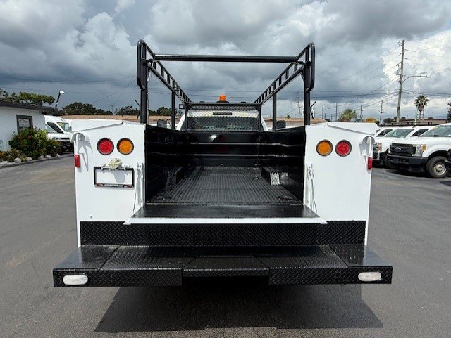 Used 2005 GMC Sierra 3500 W/T w/ Skid Plate Package image 8