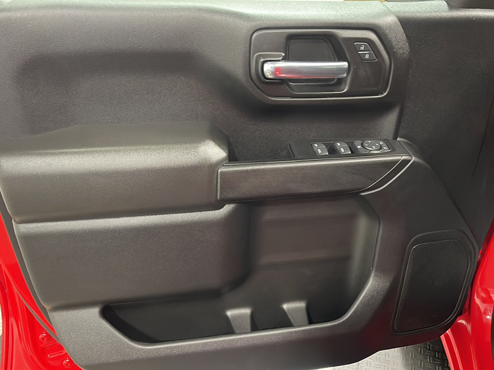 Used 2022 Chevrolet Silverado 1500 Custom w/ LPO, Dark Essentials Package AWD/4WD image 11