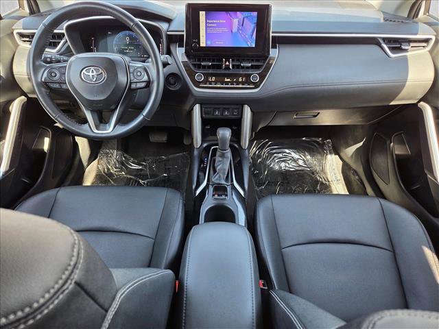 Used 2024 Toyota Corolla Cross XLE FWD image 16