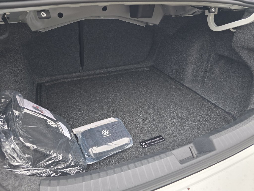 New 2027 Volkswagen Jetta GLI Autobahn FWD image 16