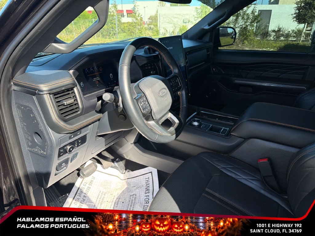 Used 2024 Ford Expedition Platinum RWD image 14