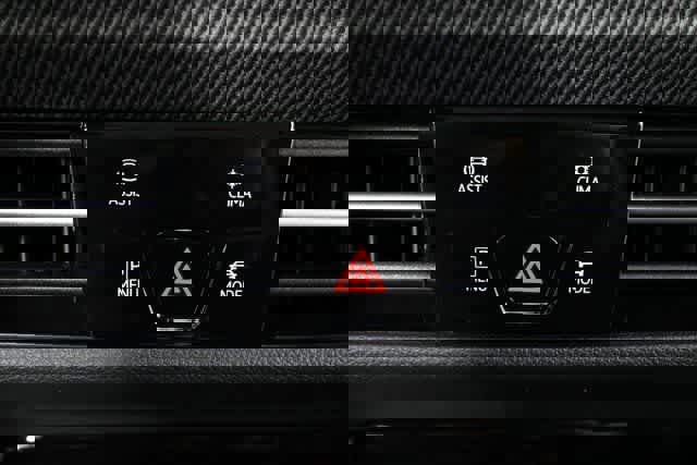 New 2026 Volkswagen GTI SE image 40