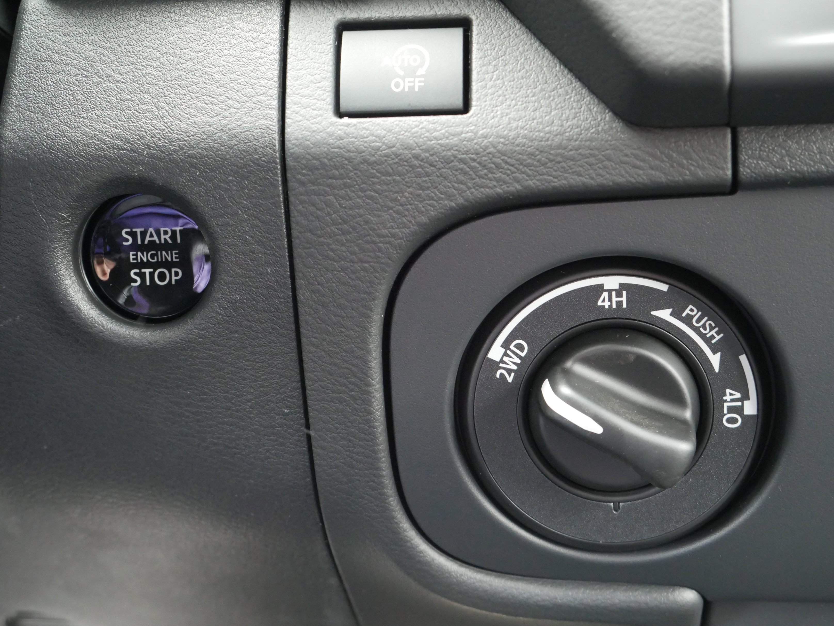 New 2026 Nissan Frontier SV AWD/4WD image 8