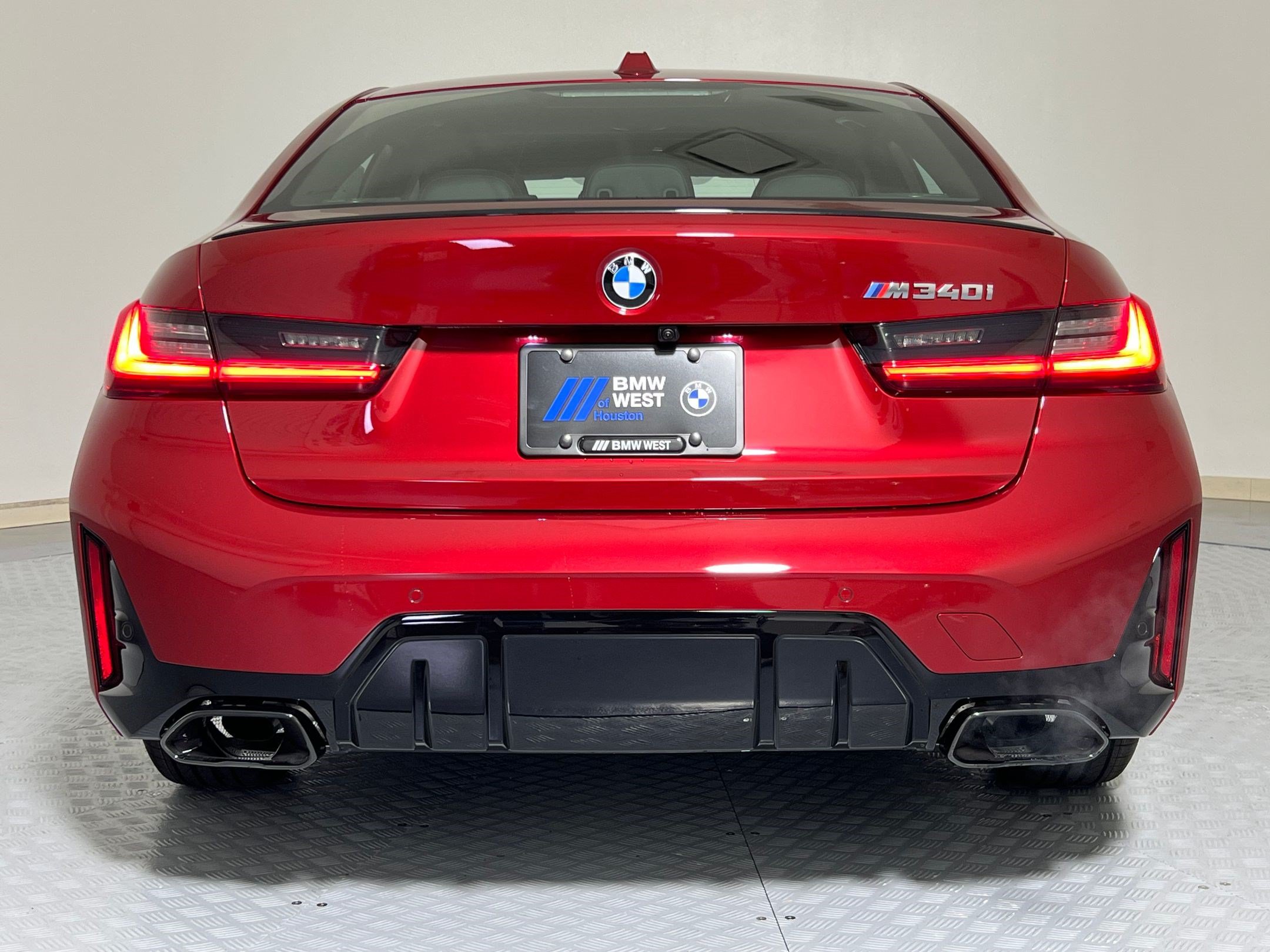 Used 2026 BMW M340i Sedan w/ Premium Package RWD image 9