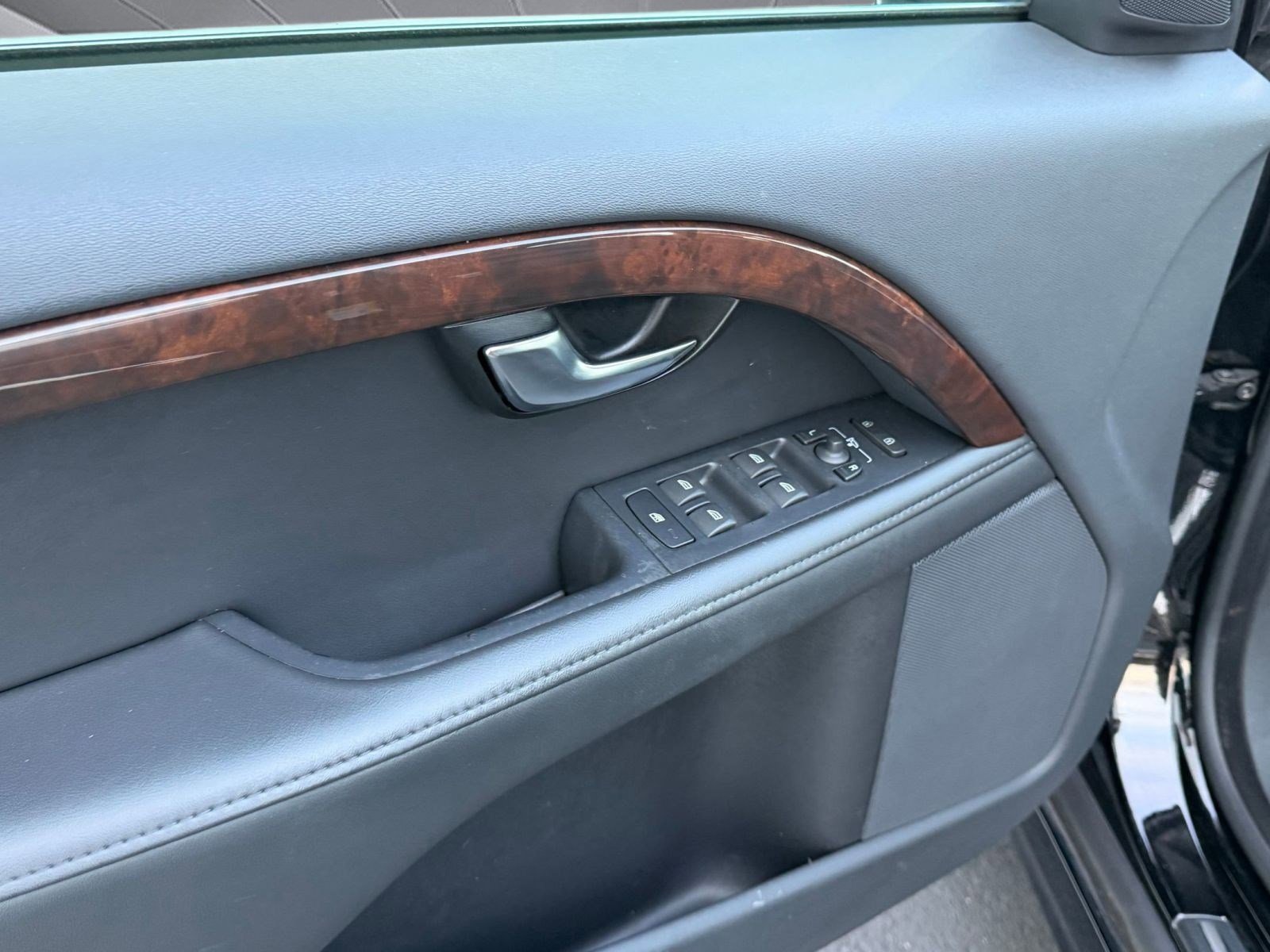 Used 2012 Volvo S80 3.2 image 21