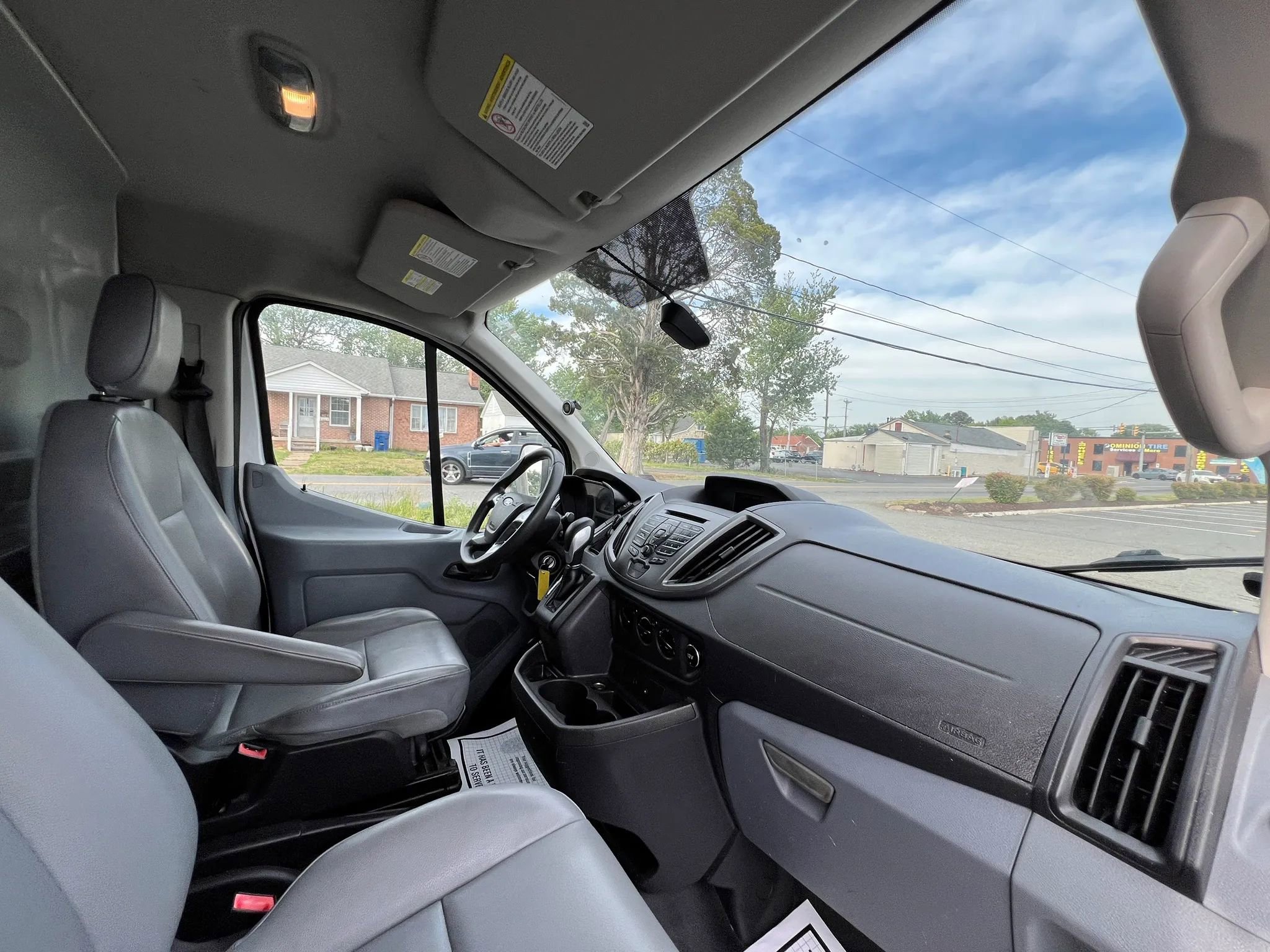 Used 2015 Ford Transit 250 130 Low Roof w/ Exterior Upgrade Package RWD image 57