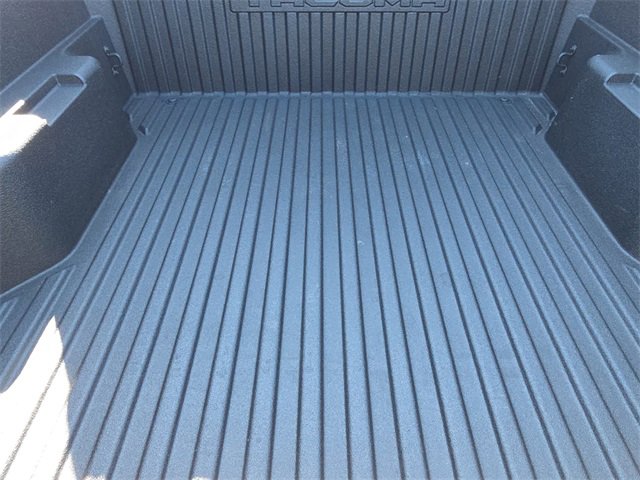 Used 2025 Toyota Tacoma TRD Sport image 13