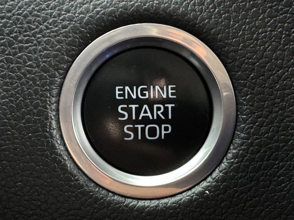 Used 2022 Toyota Tundra Limited image 21