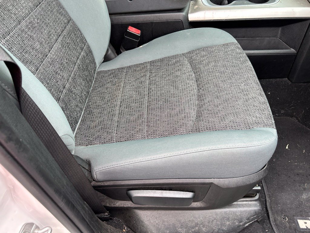 Used 2019 RAM 1500 Big Horn AWD/4WD image 32