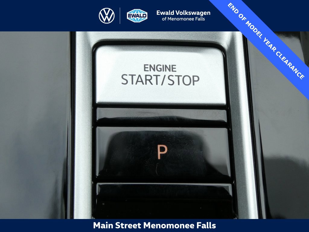 Certified 2025 Volkswagen Atlas SEL image 12