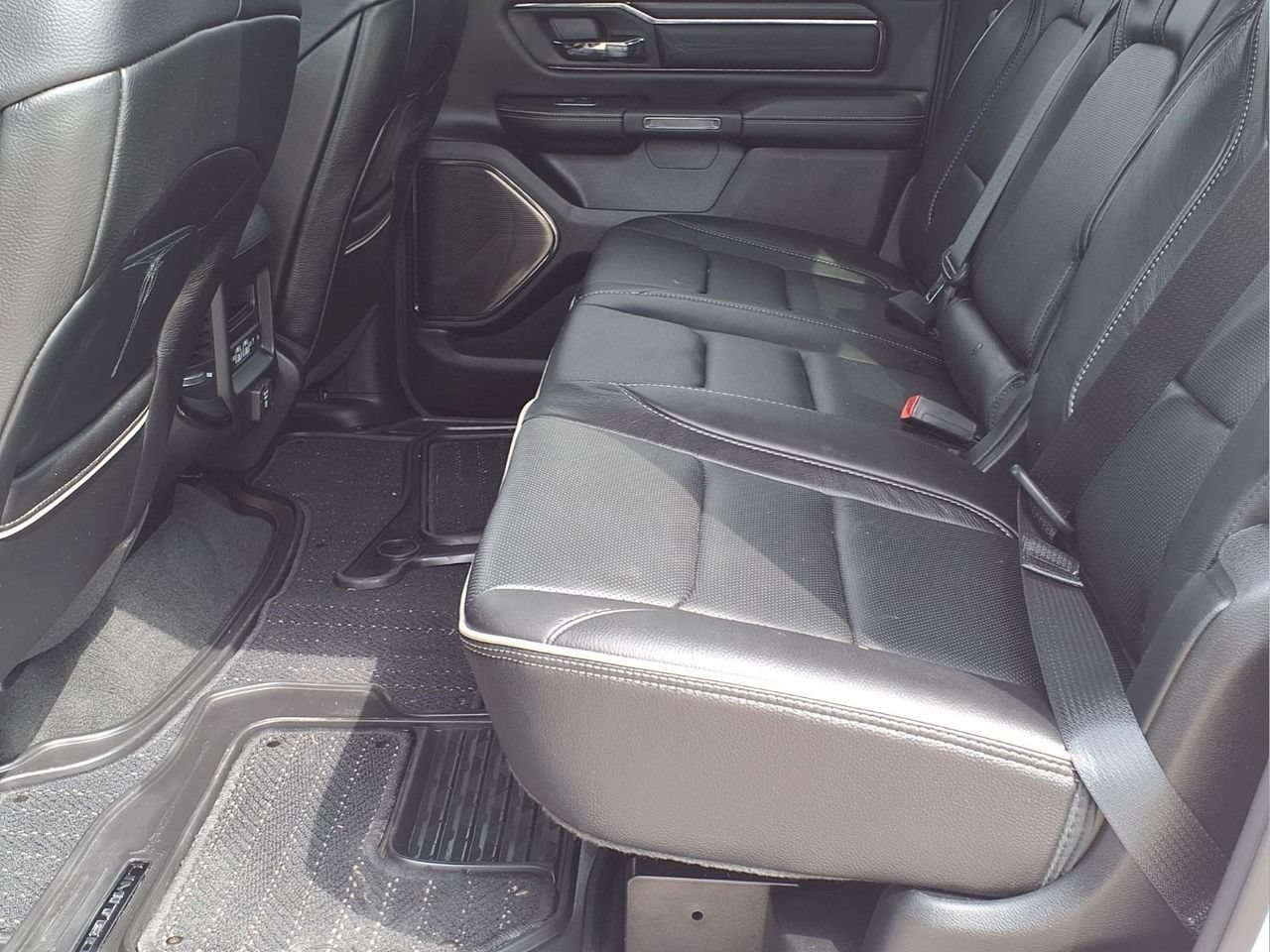 Used 2022 RAM 1500 Limited AWD/4WD image 10