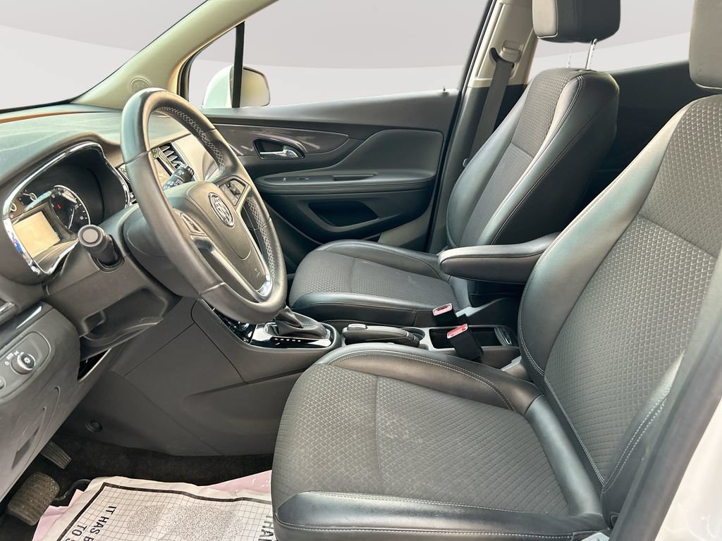 Used 2022 Buick Encore Preferred w/ Safety Package AWD/4WD image 23