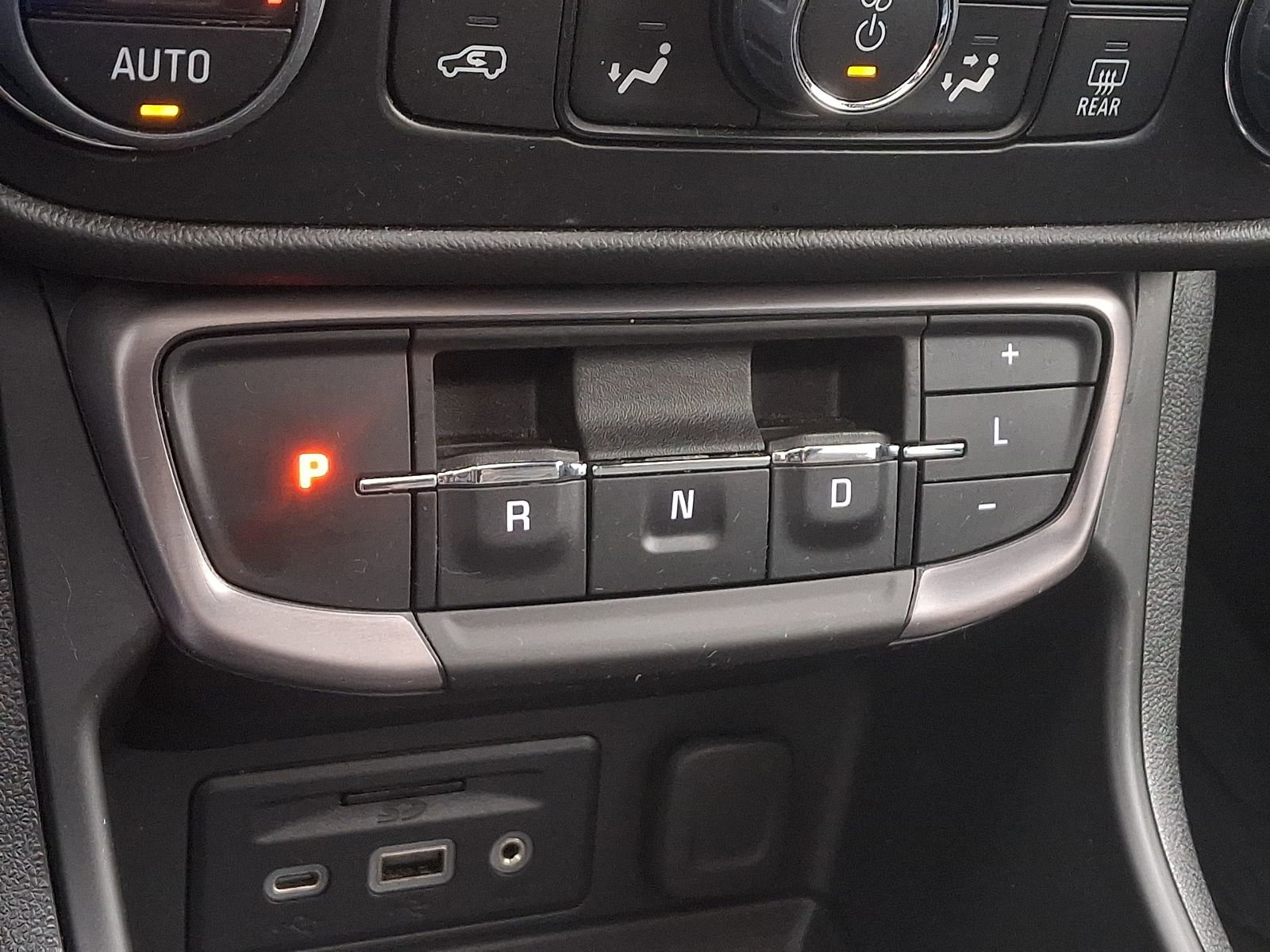 Used 2022 GMC Terrain AT4 w/ Infotainment Package II image 15