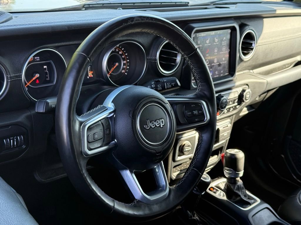 Used 2019 Jeep Wrangler Unlimited Sahara AWD/4WD image 18