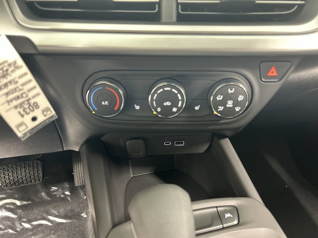 New 2026 Chevrolet Trax LS w/ LS Convenience Package FWD image 16