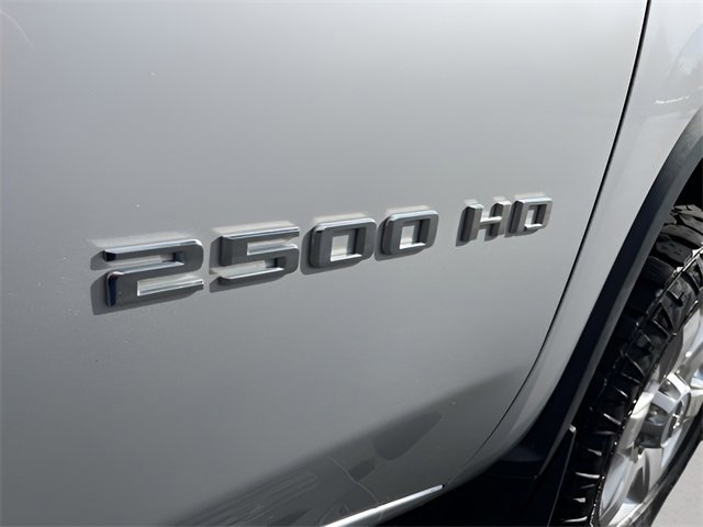 Used 2020 Chevrolet Silverado 2500 LTZ w/ LTZ Premium Package image 46