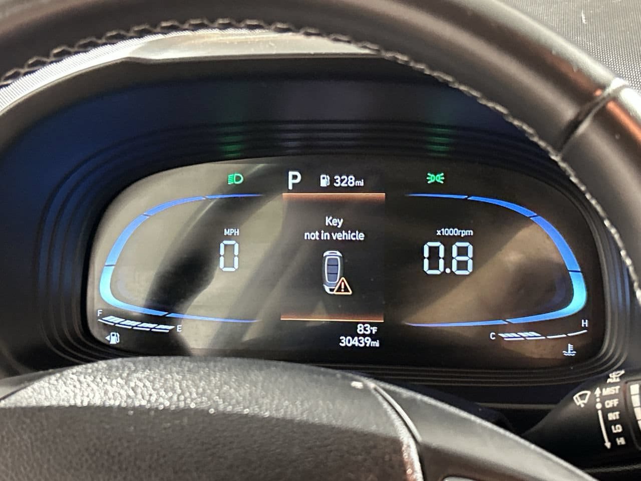 Used 2025 Hyundai Venue SEL FWD image 15