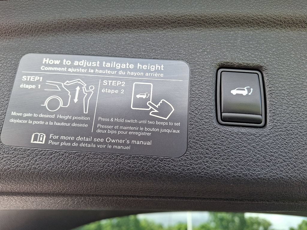 Used 2019 INFINITI QX50 Essential w/ Sensory Package AWD/4WD image 28