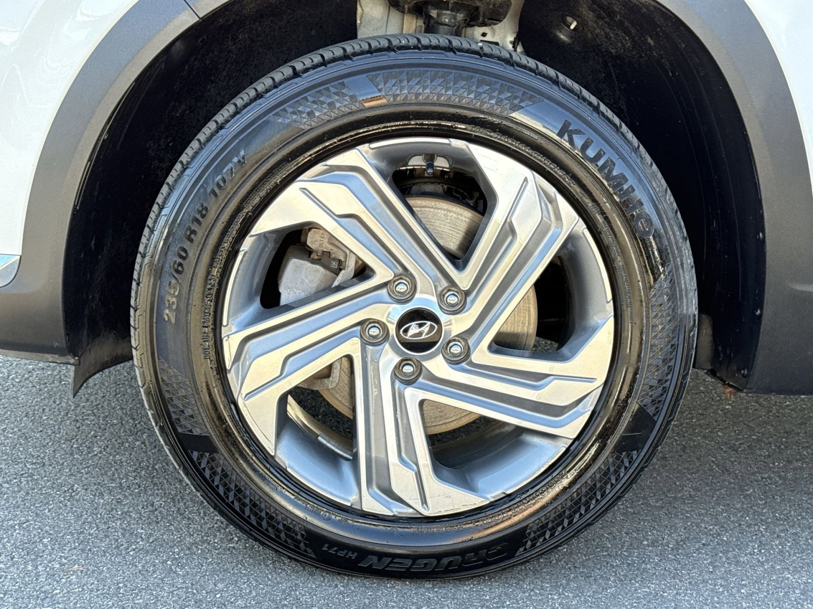 Certified 2023 Hyundai Santa Fe SEL w/ Premium Package image 12