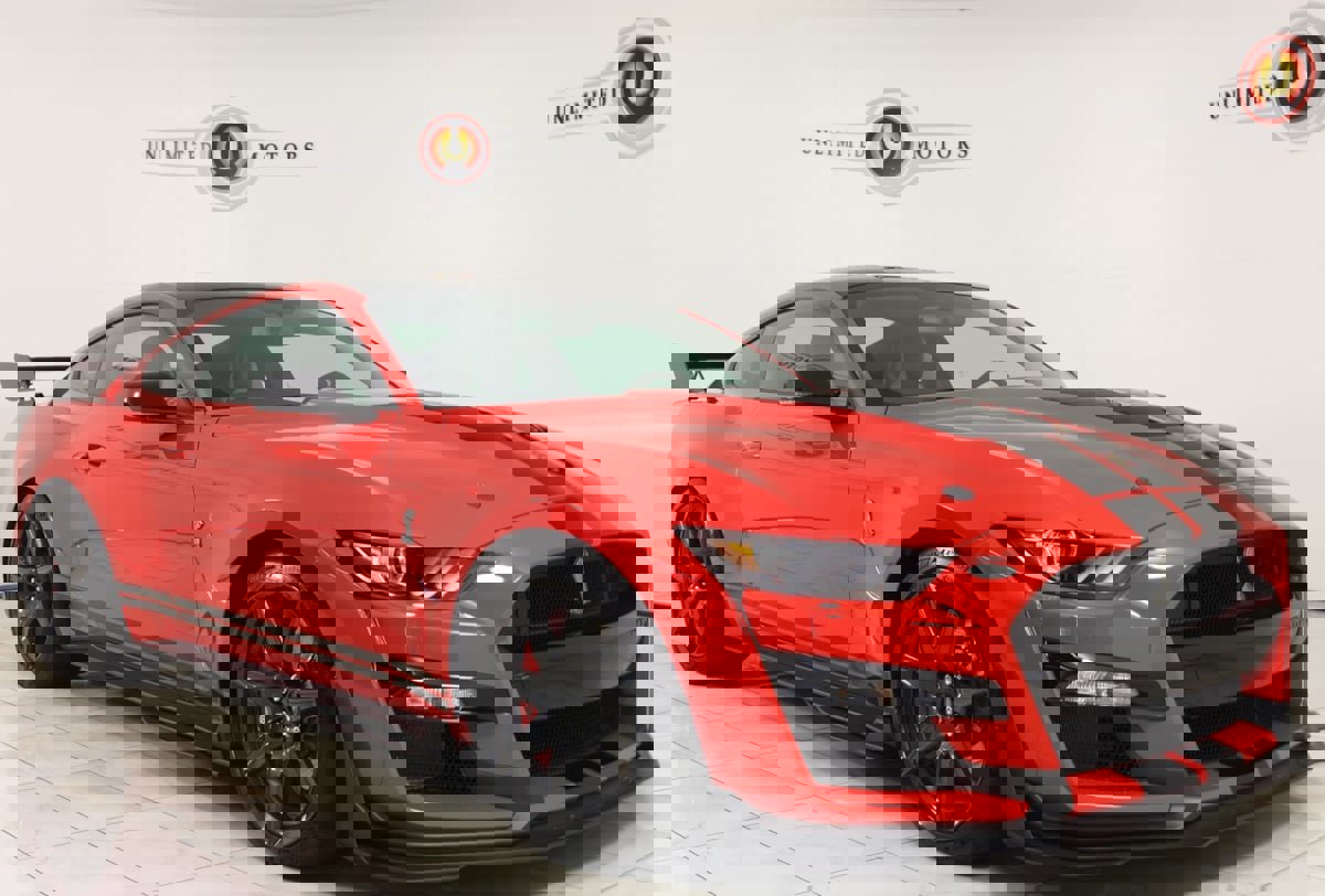 Used 2022 Ford Mustang Shelby GT500 w/ Carbon Fiber Track Pack image 35