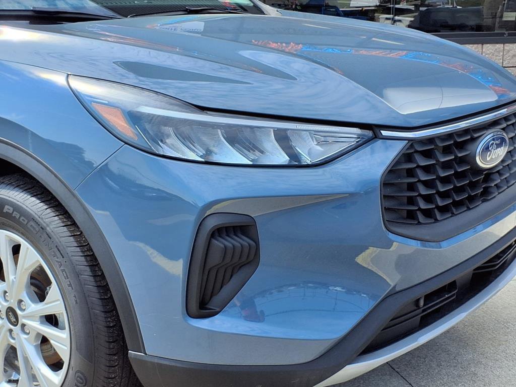 Used 2023 Ford Escape Active image 29