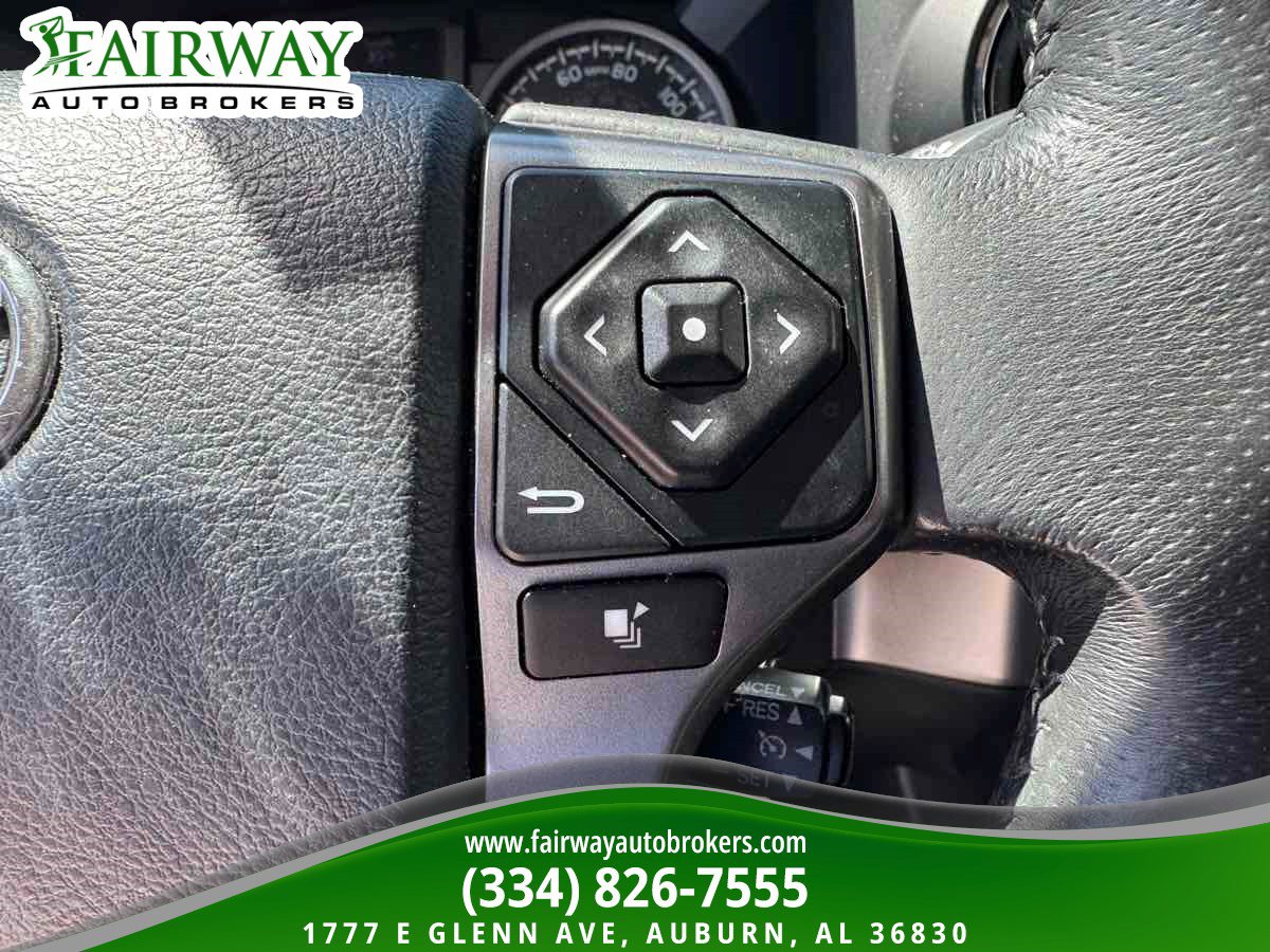 Used 2017 Toyota Tacoma SR5 w/ Tow Package image 18