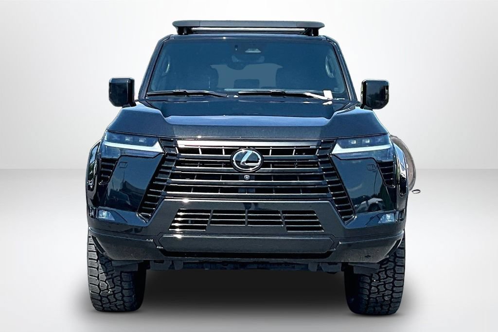 Used 2024 Lexus GX 550 w/ Cold Area Package AWD/4WD image 2