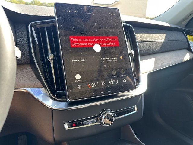 New 2026 Volvo XC90 T8 Plus image 15