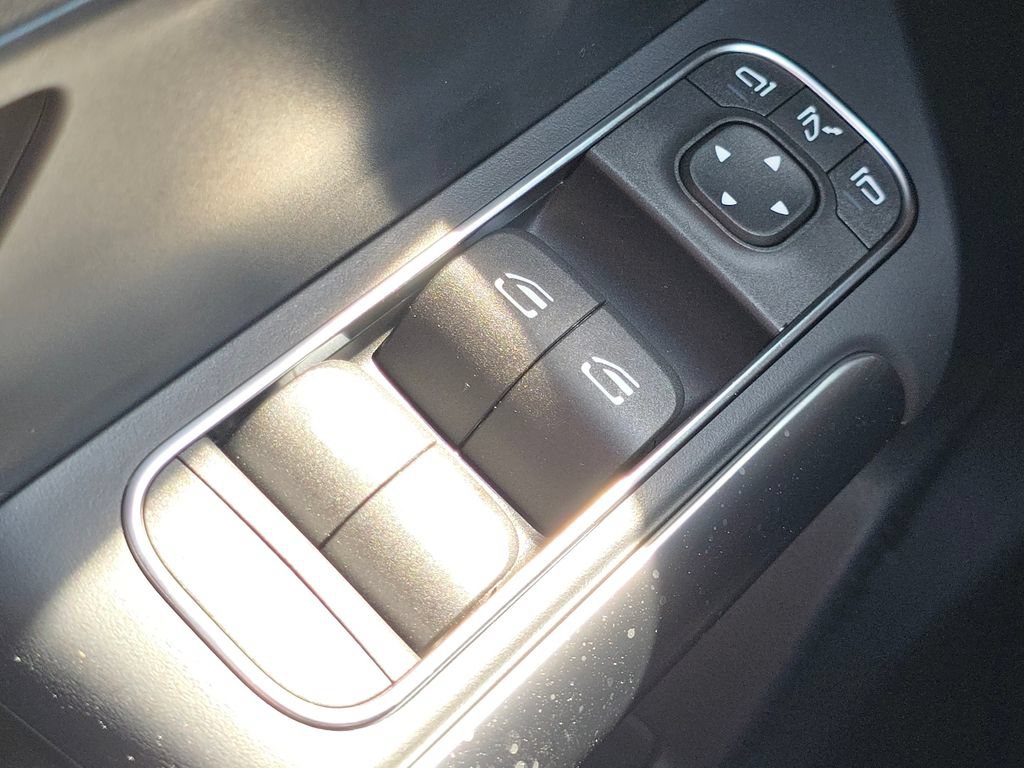 New 2026 Mercedes-Benz GLA 250 4MATIC image 25