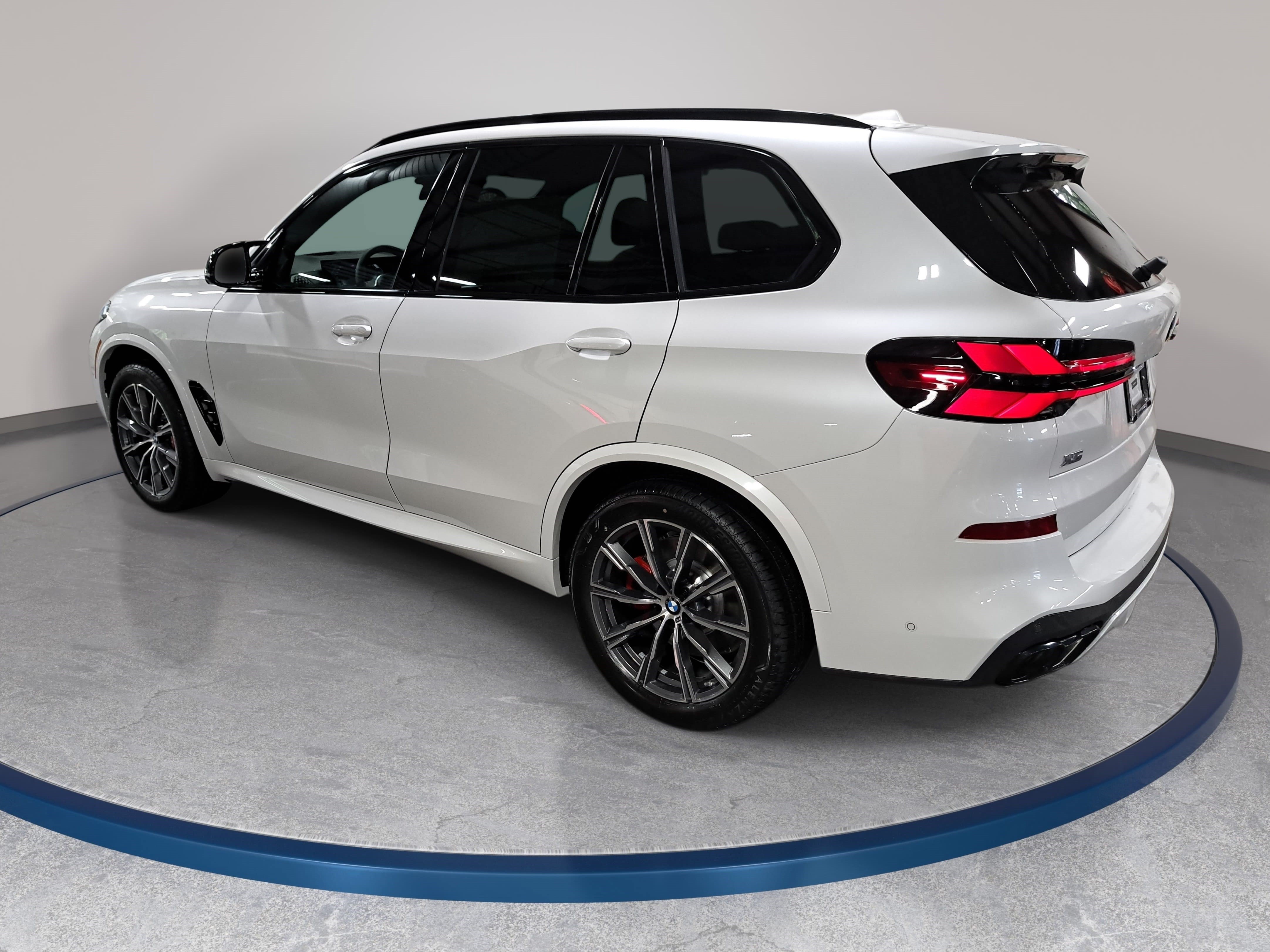 New 2026 BMW X5 M60i AWD/4WD image 7