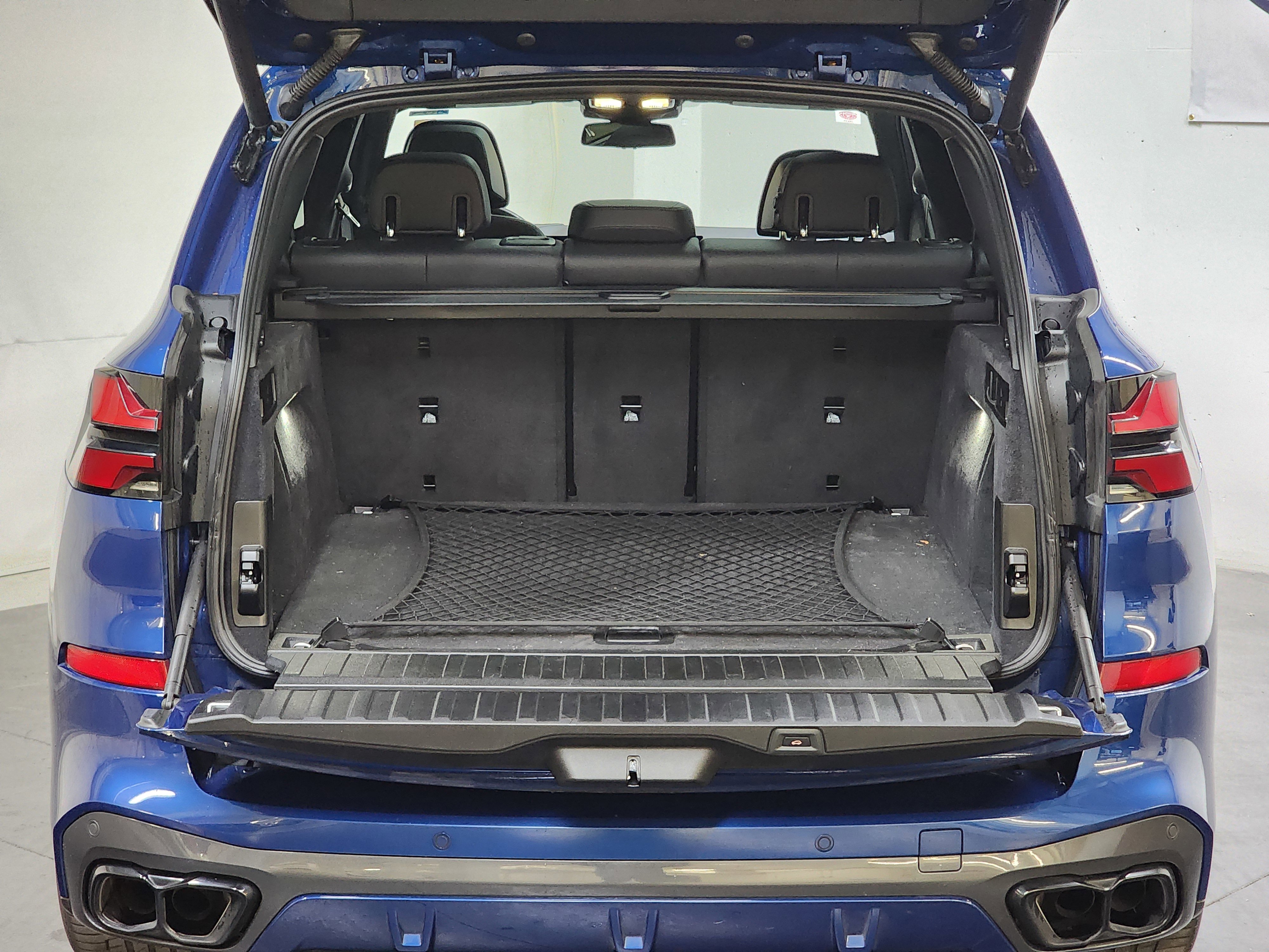 Used 2024 BMW X5 M60i image 8