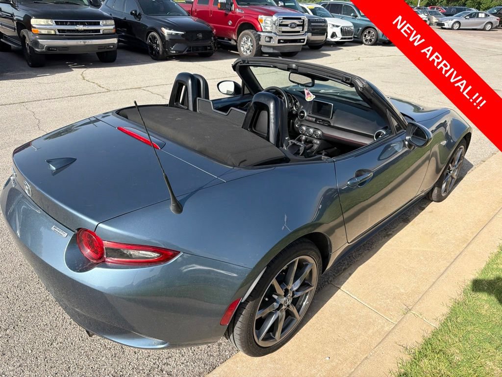 Used 2016 MAZDA MX-5 Miata Grand Touring RWD image 4