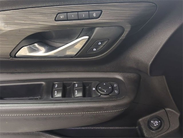 Certified 2024 GMC Terrain SLT image 23