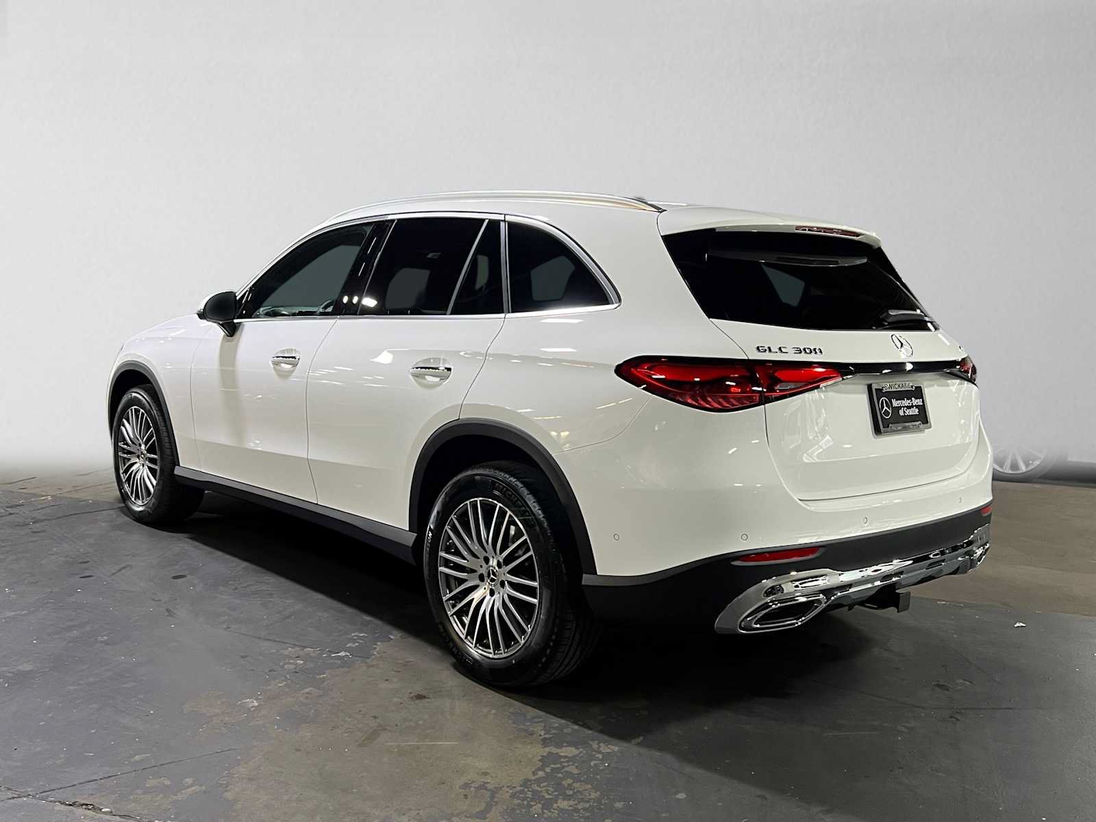 New 2027 Mercedes-Benz GLC 300 4MATIC image 5