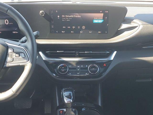 Used 2025 Buick Envista Sport Touring w/ Experience Buick Package image 32