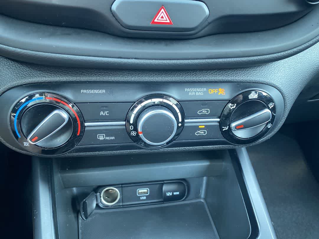 Used 2023 Kia Soul LX image 18