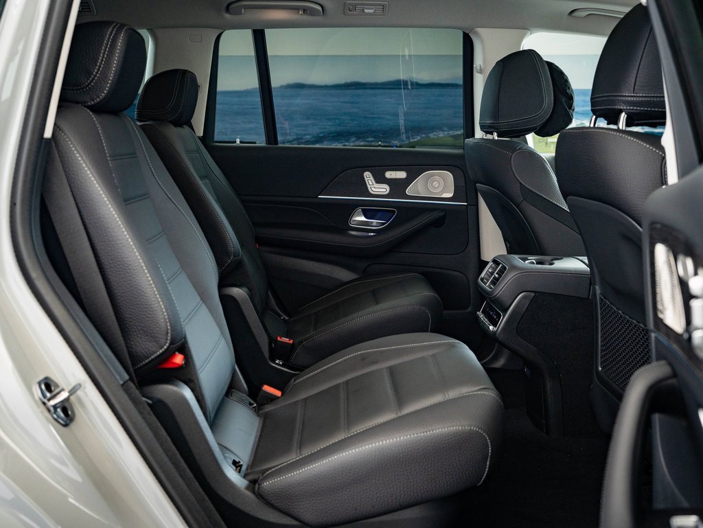 New 2026 Mercedes-Benz GLS 450 4MATIC image 34
