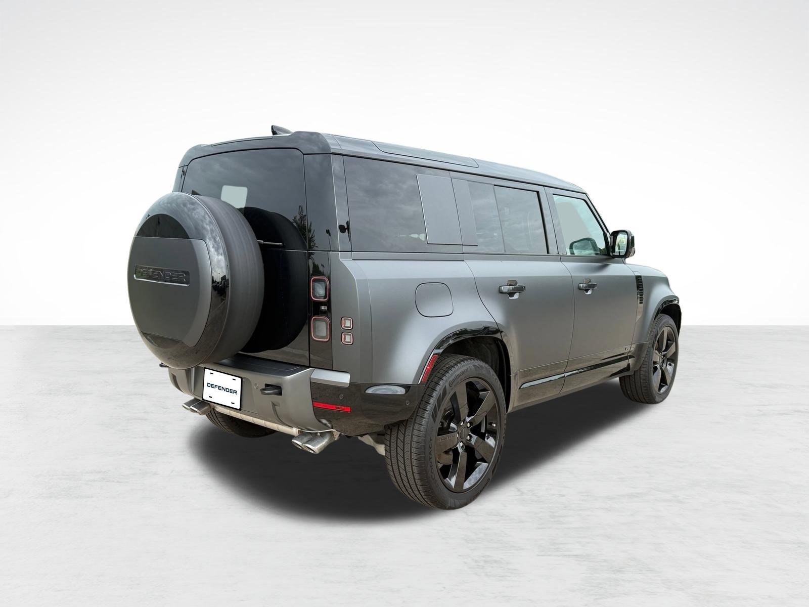 New 2026 Land Rover Defender 110 V8 AWD/4WD image 9