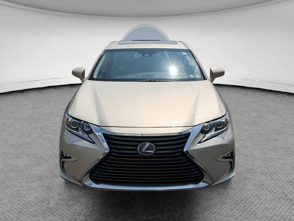 Used 2017 Lexus ES 300h FWD image 9