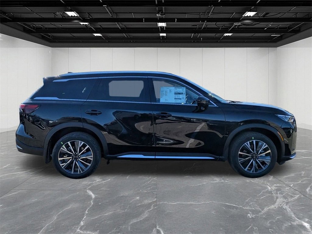 New 2026 INFINITI QX60 Luxe w/ Family Package image 6