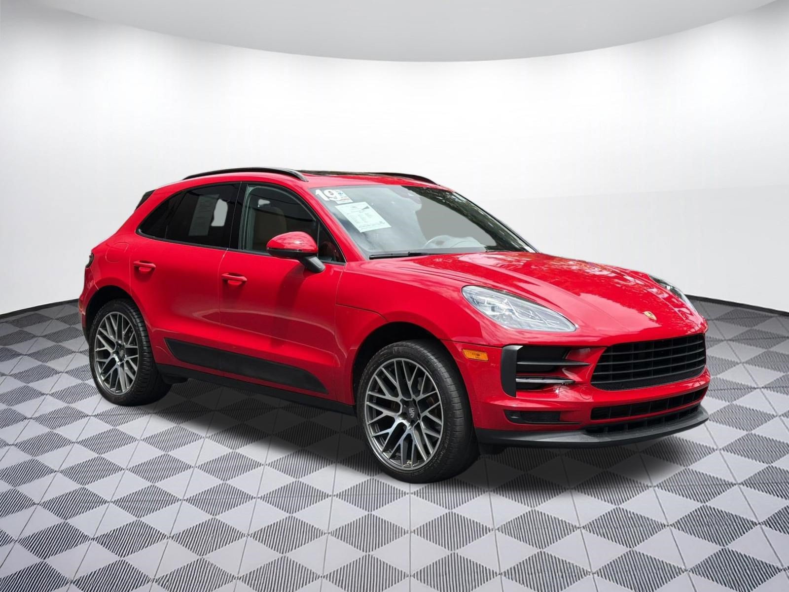 Used 2019 Porsche Macan AWD/4WD image 7