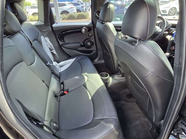 Used 2019 MINI Cooper S image 17