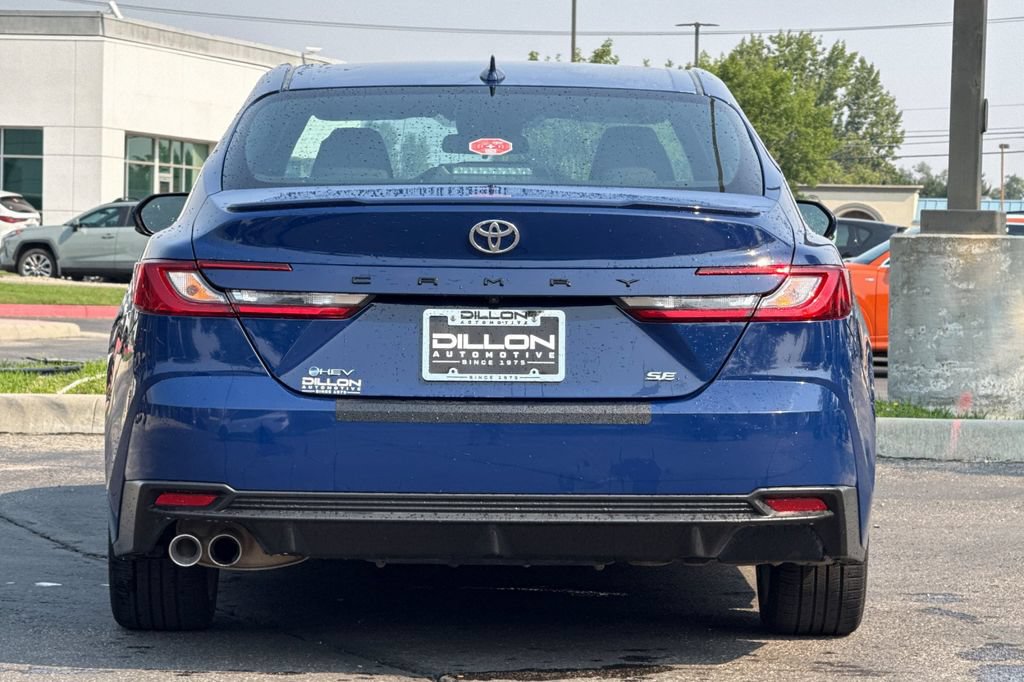 Used 2025 Toyota Camry SE FWD image 8