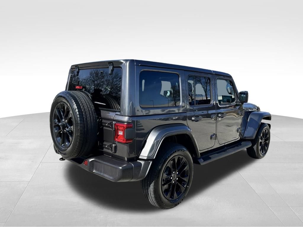 Used 2025 Jeep Wrangler Unlimited Sahara image 8