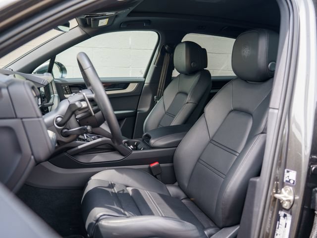New 2026 Porsche Cayenne E-Hybrid AWD/4WD image 4
