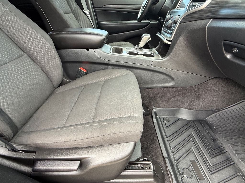 Used 2021 Jeep Grand Cherokee Laredo w/ Security & Convenience Group AWD/4WD image 10
