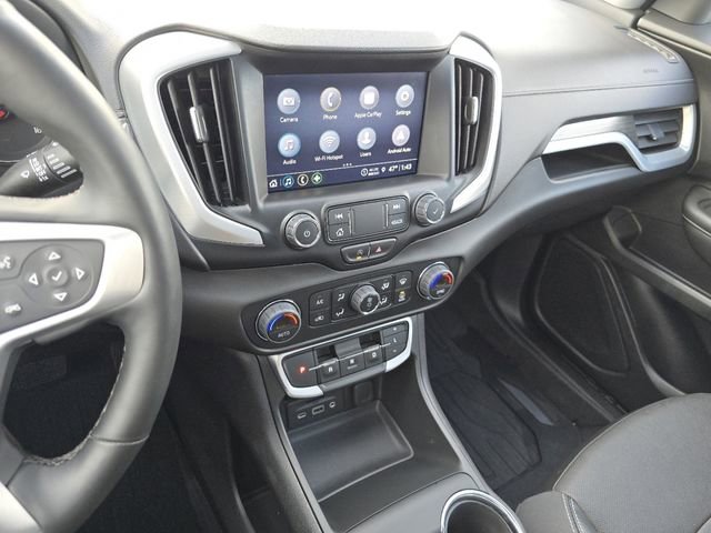 Used 2023 GMC Terrain SLT w/ Tech Package image 28