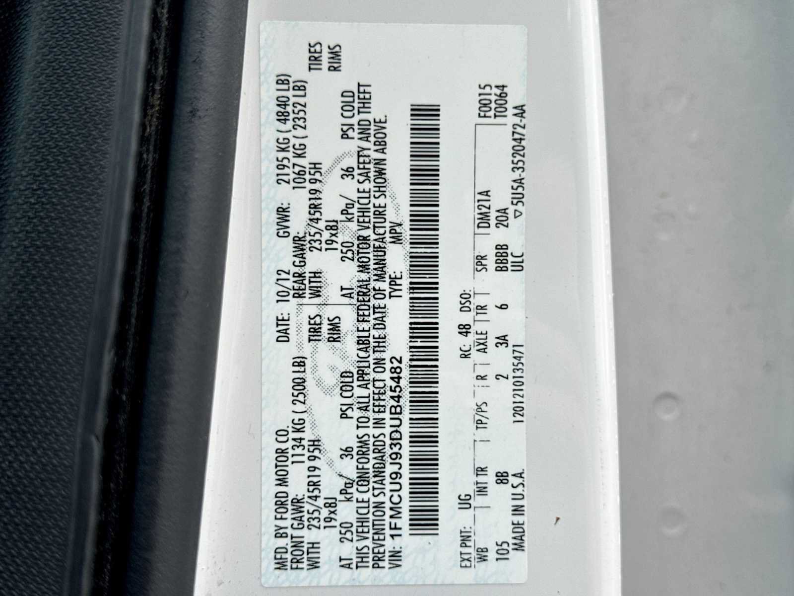 Used 2013 Ford Escape Titanium w/ Parking Technology Pkg AWD/4WD image 37